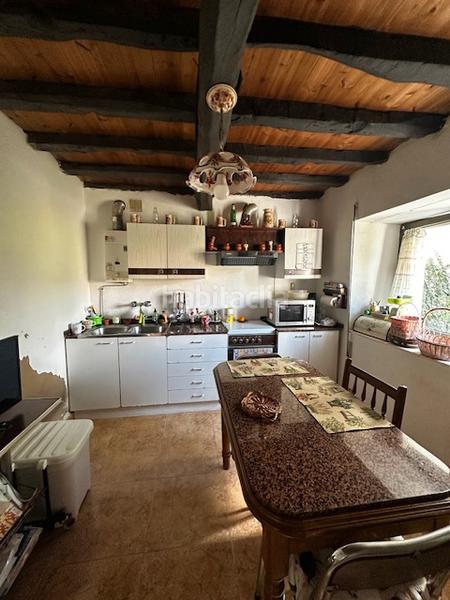 Foto a9615422-f163-4da8-b8e2-97d9b7bbf8b9. Casa adosada en travesia de novellana 664 casa novellana en Cudillero