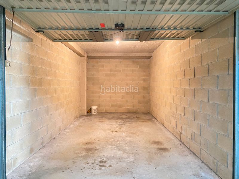 Foto be735256-e56b-4a0f-87bd-5a6c93ff2400. Car parking in Elgoibar