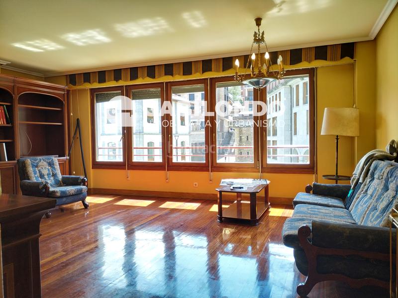 Foto 09700d29-4ebd-4777-b483-6a250f6ec62a. Flat with heating parking in Elgoibar