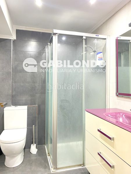 Foto c4bcb84d-ed4a-49de-92a1-c78b8f756cbe. Local comercial a san frantzisko kalea 36 a Elgoibar