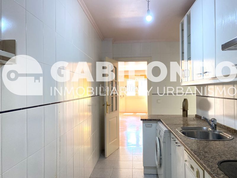 Foto c2a0f457-8b15-44c1-97f3-9adb915f0820. Pis amb calefacció aparcament a Elgoibar