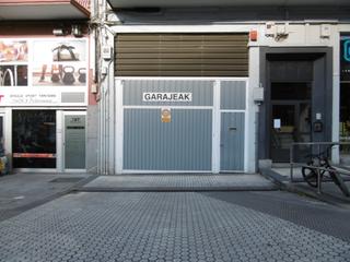 Parking coche  Toletxe kalea