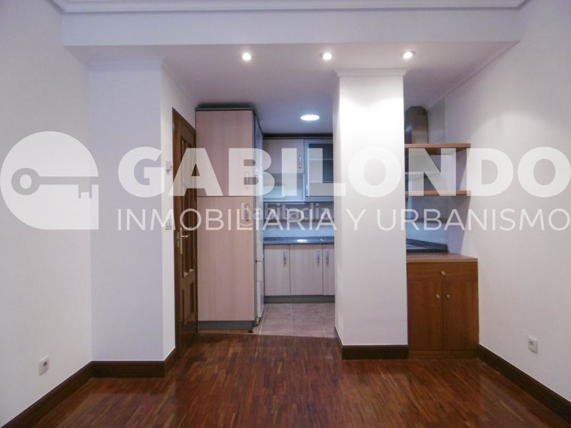 Foto 1c3a4e64-e841-4ade-a1bb-1d5e95816173. Pis amb calefacció aparcament a Elgoibar