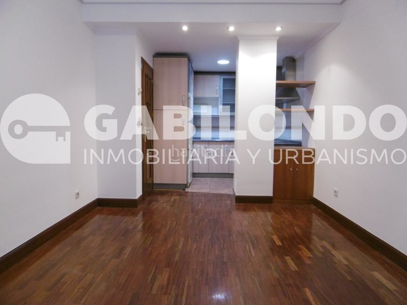 Foto c034d25c-323e-47b4-afe5-cea3bb9606b9. Pis amb calefacció aparcament a Elgoibar