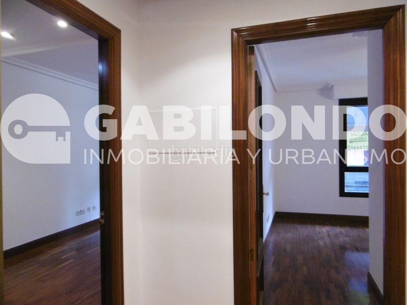 Foto eabef8b4-083f-4a32-8cd0-ee1ac0fca357. Pis amb calefacció aparcament a Elgoibar