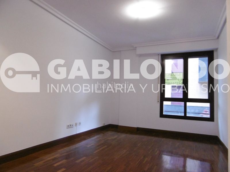 Foto f6201caa-b54f-494e-9a5c-d55dab328061. Pis amb calefacció aparcament a Elgoibar