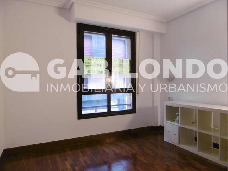 Foto ffb309e4-a2d2-4206-bb56-0634b723ed2d. Pis amb calefacció aparcament a Elgoibar