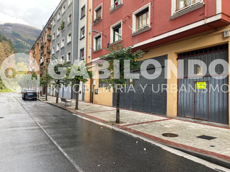 Foto aaf2da6f-60ab-4ed5-8cfe-bc20f4209c78. Local comercial a Elgoibar