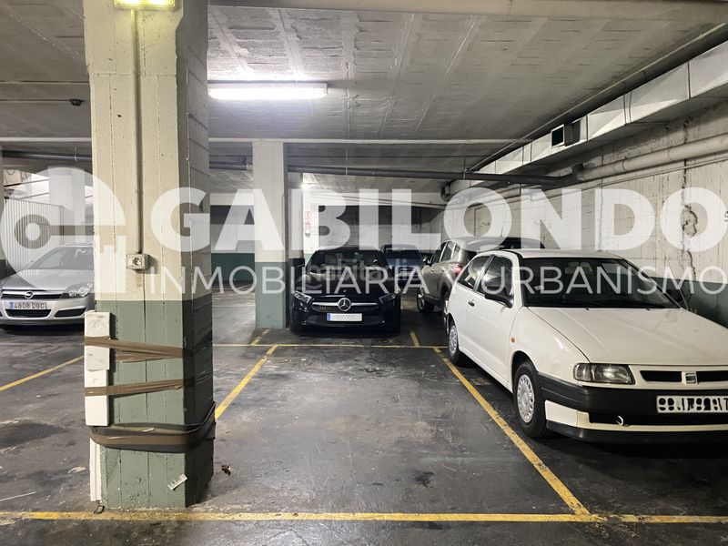 Foto b571ee92-aa90-46ce-8079-61f4a6ac4e32. Aparcament cotxe a Elgoibar