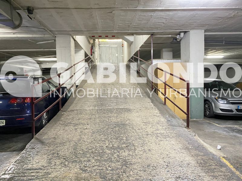 Foto e31e1f8c-8acb-470e-a8c0-7d6462eb93aa. Aparcament cotxe a Elgoibar