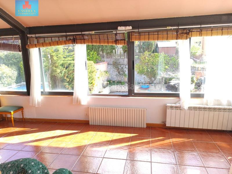 Foto 51803f52-89ab-49d9-b680-5fc3fb92be0e. Towny house with heating parking pool in Hervencias Ávila