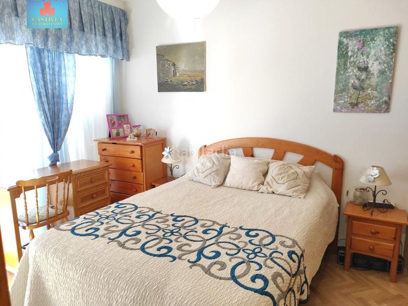 Foto 773c9394-92a3-4ac5-852c-6950dc061696. Towny house with heating parking pool in Hervencias Ávila