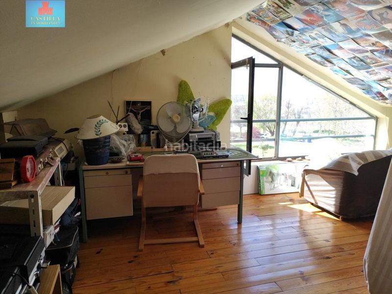 Foto e24fb5eb-86bd-4e01-b673-829e4272418a. Towny house with heating parking pool in Hervencias Ávila