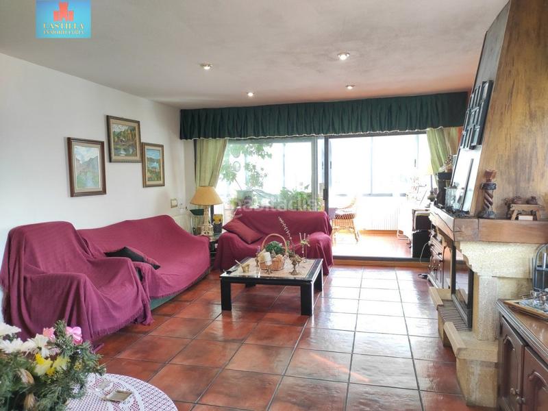 Foto fbfaefbb-d98f-45a4-bf3d-b2d5eb2ffadc. Towny house with heating parking pool in Hervencias Ávila