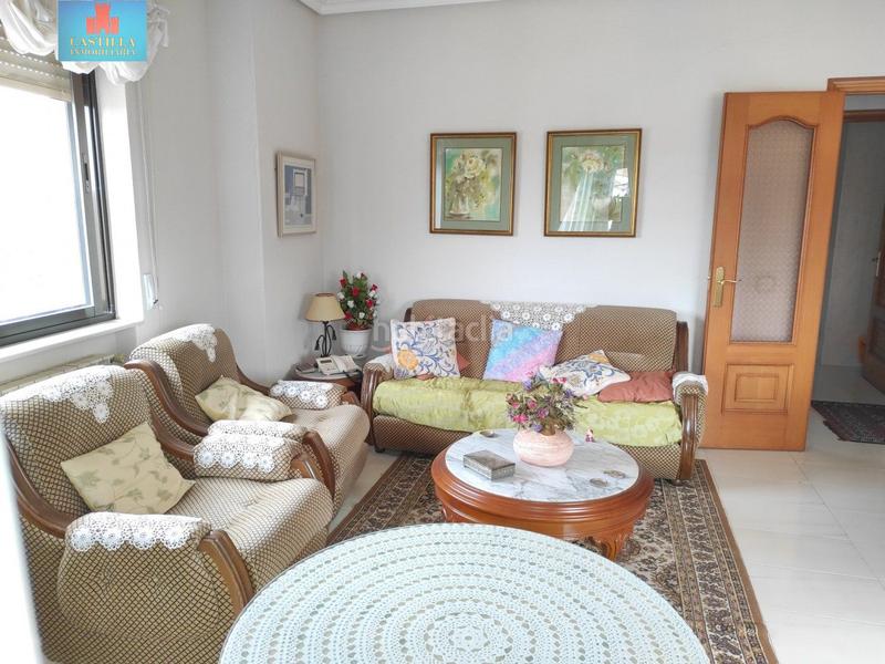 Foto 1a142546-67a0-4f79-b586-ae4c507b23b2. Chalet avec chauffage parking dans Velayos