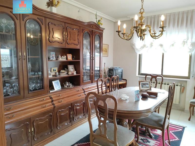 Foto 5f15d29a-8fa1-48b2-87b2-9ce836960bb5. Chalet avec chauffage parking dans Velayos