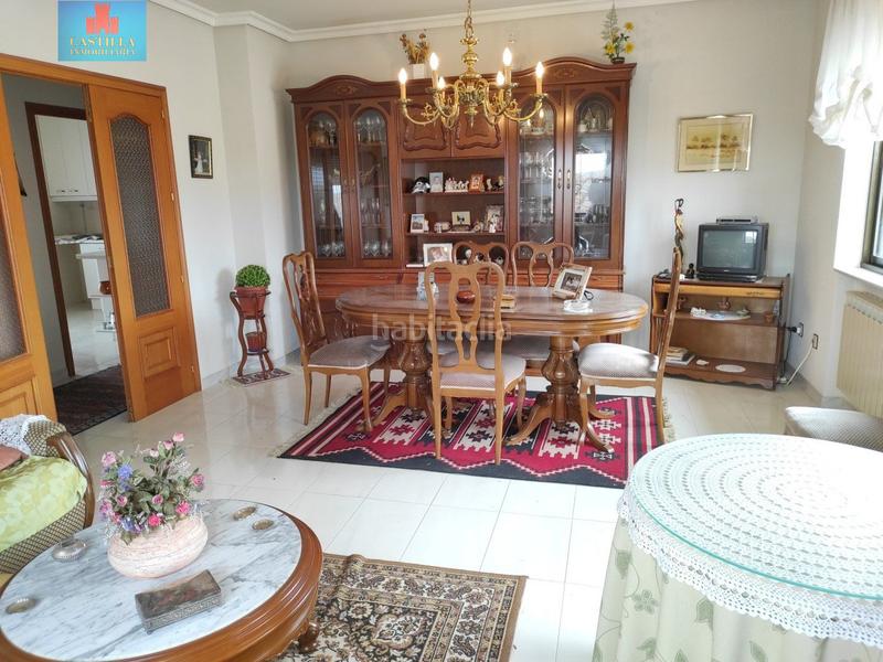 Foto 978aeed9-0d5a-407f-a402-302f591a7779. Chalet avec chauffage parking dans Velayos