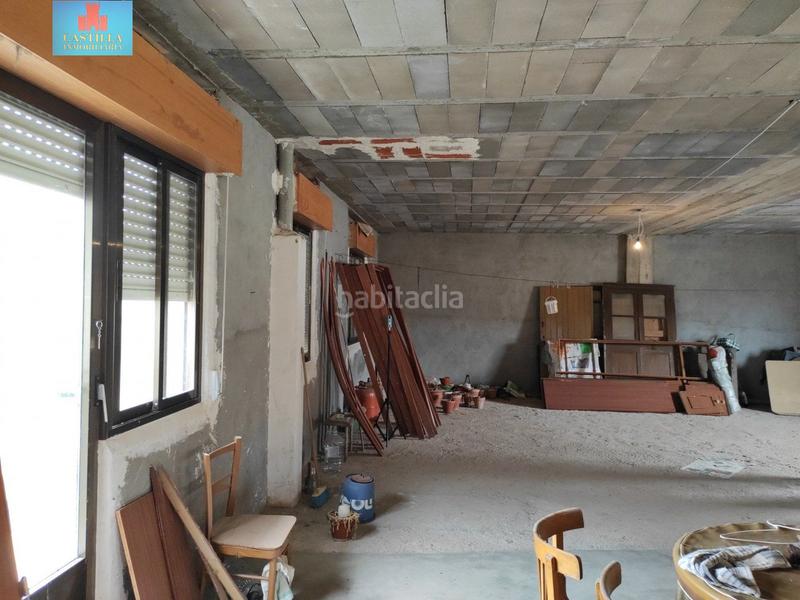 Foto a0d639be-ee96-4c35-ac12-d1fbdf376240. Chalet avec chauffage parking dans Velayos