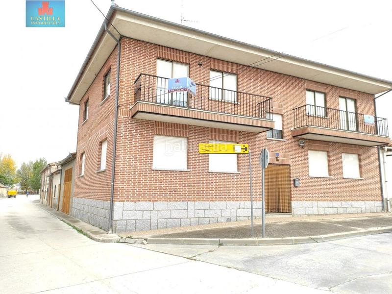 Foto bce4fdc4-e315-4fd2-918e-e7caac6b9419. Chalet avec chauffage parking dans Velayos