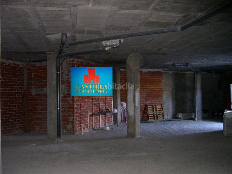 Foto 4c3ee413-fe10-438d-ba62-55dbf57d5376. Lloguer local comercial a Sónsoles Ávila