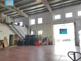 Nau industrial a Hervencias Altas - El Pinar. Magnífica nave 800m2 construidosactualizada zona hervencias ávil