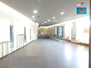 Affitto Locale commerciale in Centro. Espectacular local al lado de la plaza sta. teresa