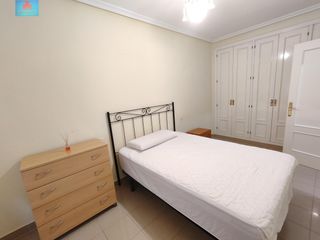 Rent Flat in Centro. Magnífico apartamento  zona estaciónplz. sta. ana