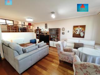 Casa aparellada a Hervencias. Único y espectacular chalet de 310m2 con un solarium, soleadozon