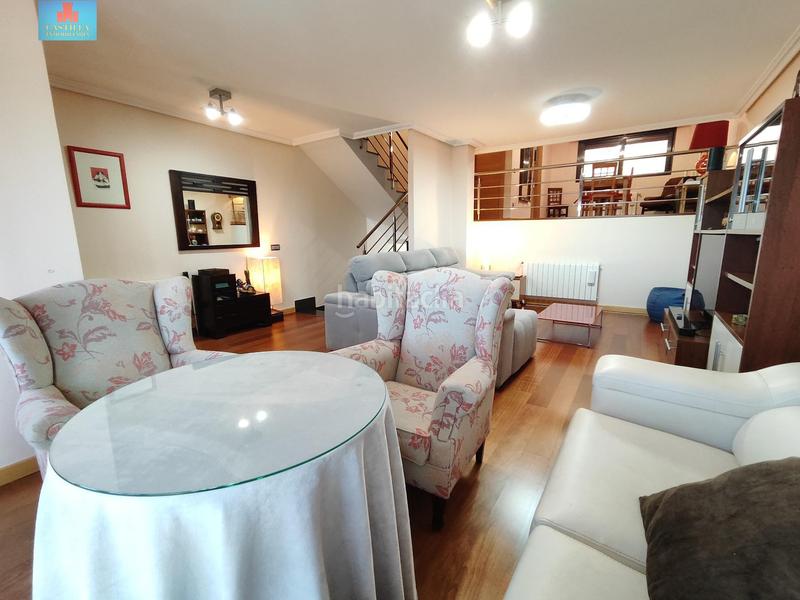 Foto 0808ce9a-3e81-49a0-aafe-211bd4b975a4. Doppelhaus mit heizung parking in Hervencias Ávila