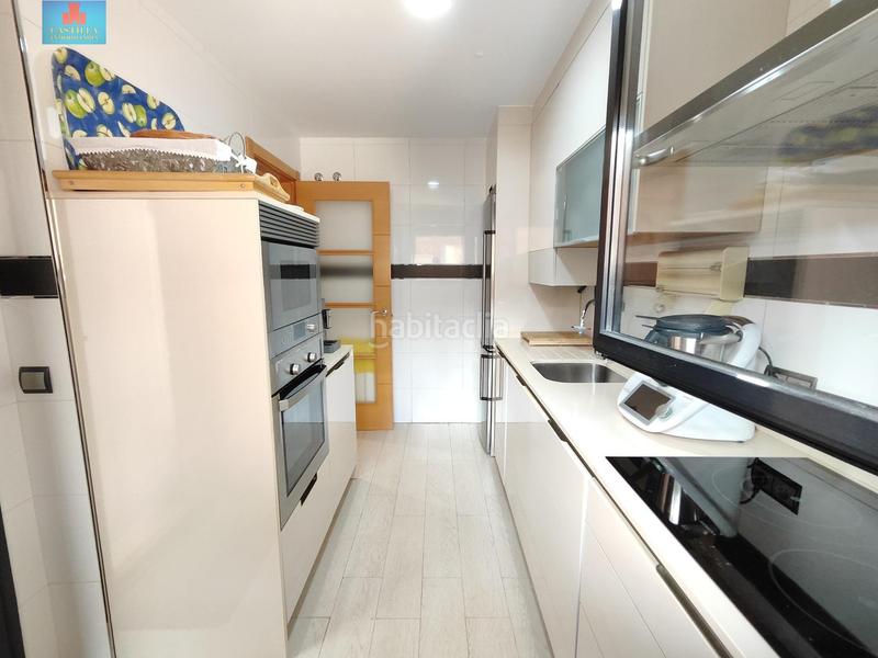 Foto 25c44714-8427-42ec-8a6c-a98f9137dc1e. Doppelhaus mit heizung parking in Hervencias Ávila