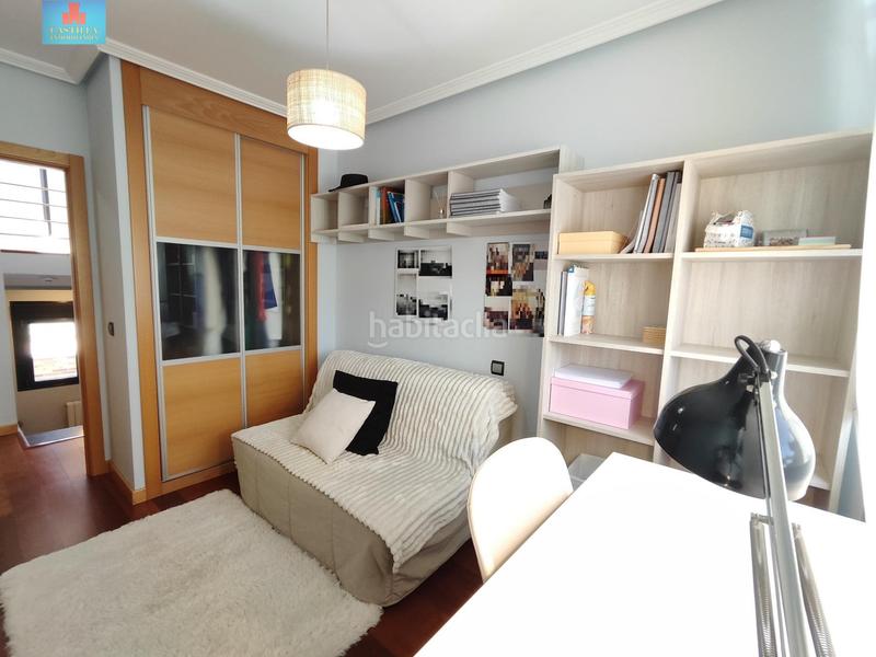 Foto 36d91c06-45c8-456f-b61a-ee0366502674. Doppelhaus mit heizung parking in Hervencias Ávila