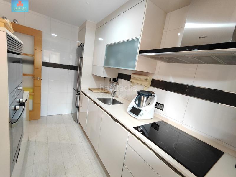 Foto 815a3bd6-c413-4fdd-9279-6ca5e40d9a57. Doppelhaus mit heizung parking in Hervencias Ávila