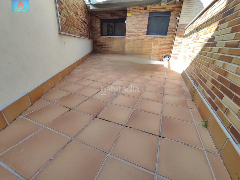 Foto 8f71b54e-aa20-4572-9825-c3c91a880355. Casa aparellada amb calefacció aparcament a Hervencias Ávila