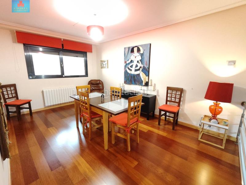 Foto bab63a4c-8201-47b8-b7bc-916200241331. Doppelhaus mit heizung parking in Hervencias Ávila