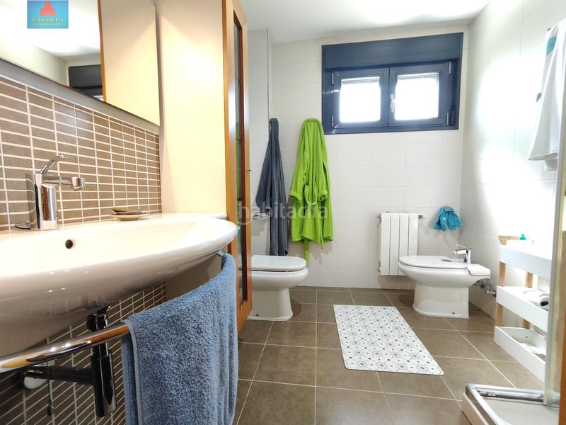 Foto fe89b9b1-7d88-4533-b21f-1bed3edce395. Casa aparellada amb calefacció aparcament a Hervencias Ávila