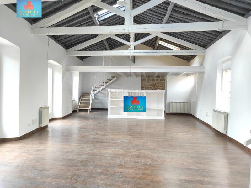 Foto aa0d07d6-9536-40d8-b9c0-e6e3666fe49e. Loft amb calefacció a Centro Ávila