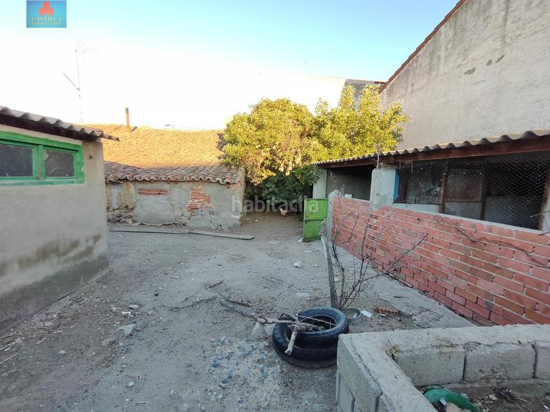 Foto 72e00129-7c26-4aba-bed0-1efefd1a4b13. Casa amb aparcament a Velayos