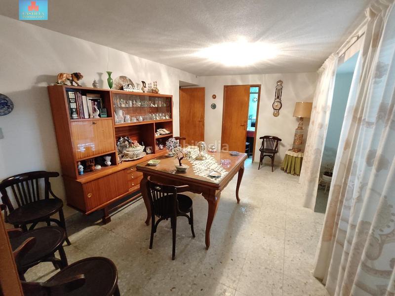 Foto f2af4637-1df9-43f5-bc3c-97455d99a547. Casa amb aparcament a Velayos