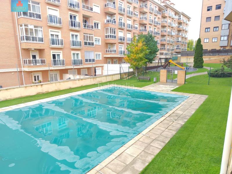 Foto b712fa76-0554-4c61-a427-6a2908a54722. Ático espectacular ático barrio Universidad en Universidad Ávila