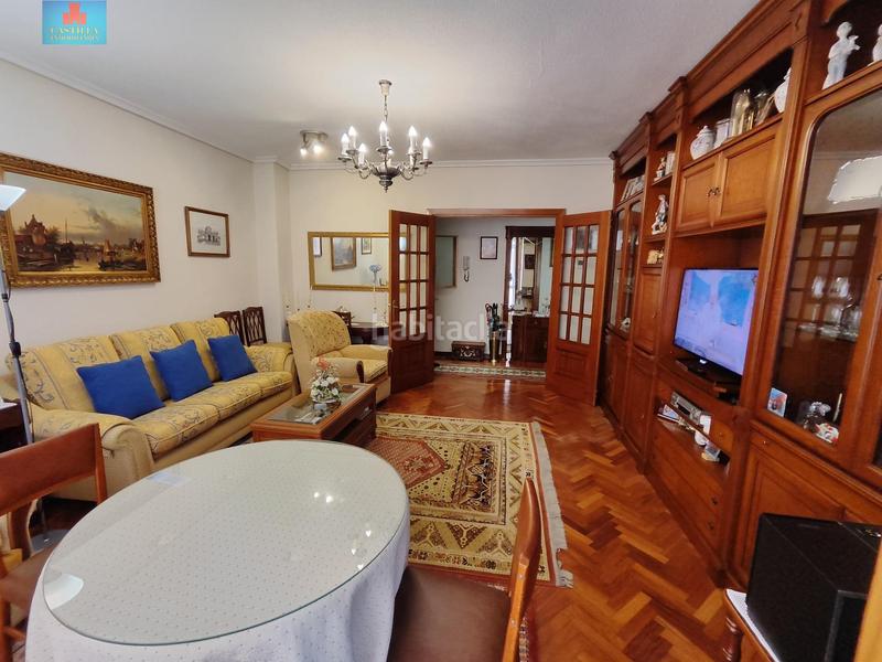 Foto 2ab84382-f8bb-4d87-9a32-062dfd5ebe1f. Flat with heating in Berruguete Madrid