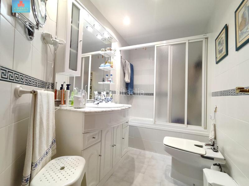 Foto 8a1bebf7-1110-4be5-87ca-fc7edc4a56b6. Flat with heating in Berruguete Madrid