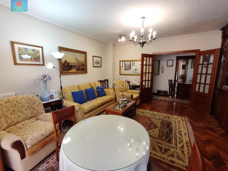 Foto 8be18acb-4990-4bc8-b178-5797e507404a. Flat with heating in Berruguete Madrid