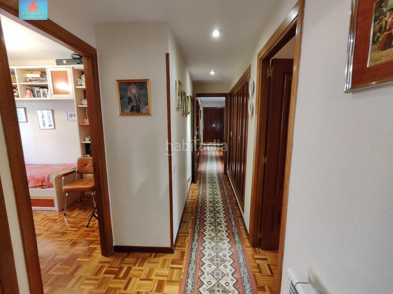 Foto b547a5d5-91b5-44fd-a60f-7382330e7a94. Flat with heating in Berruguete Madrid