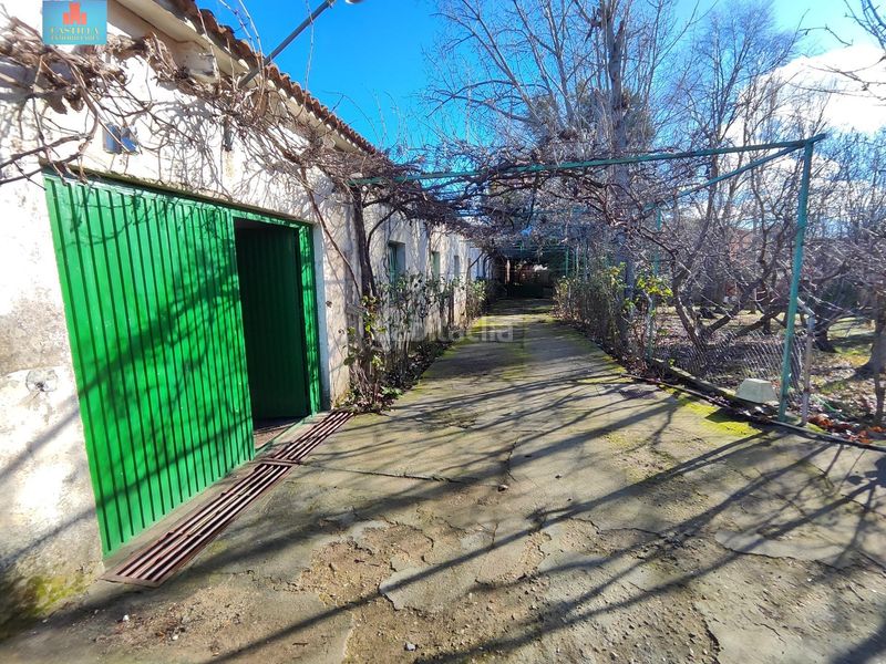 Foto 95b09dba-4ebf-4947-8bab-4e56b021b57d. Casa amb aparcament a Mingorría