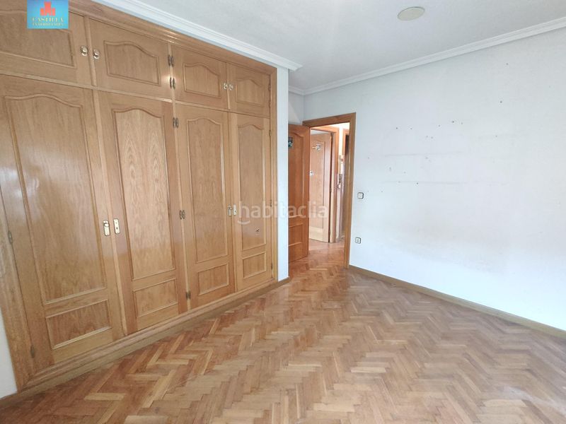Foto d6c5384d-8e81-40ba-b8e1-a18fe0edba0c. Casa aparellada amb calefacció aparcament a Hervencias Altas - El Pinar Ávila