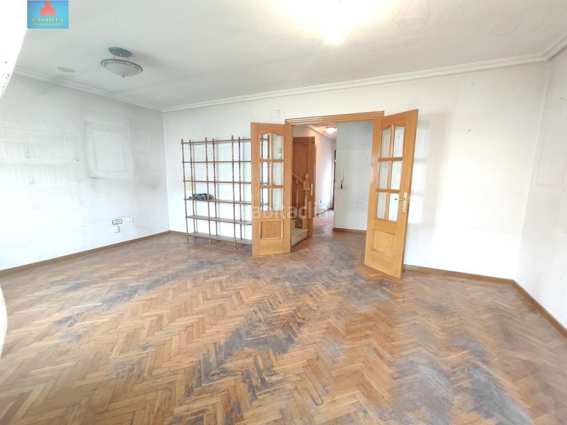 Foto e98f3b63-0d4a-4507-871d-cbc79319c42c. Casa aparellada amb calefacció aparcament a Hervencias Altas - El Pinar Ávila