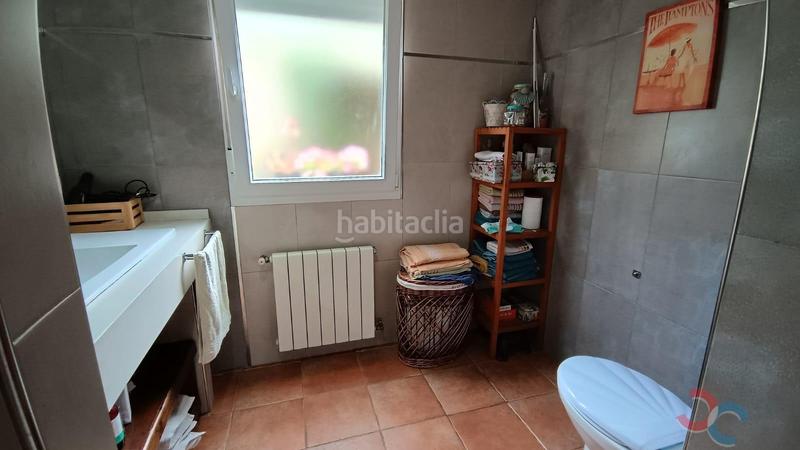 Foto 7e1f3ef9-2756-45ca-ac50-3ea79fe184c8. Casa  en Marín