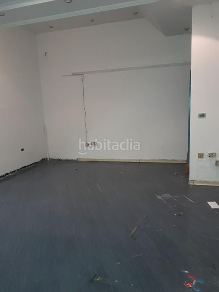 Foto 39b24ff2-9384-4594-b75f-3ca8764c9db7. Local comercial a Marín