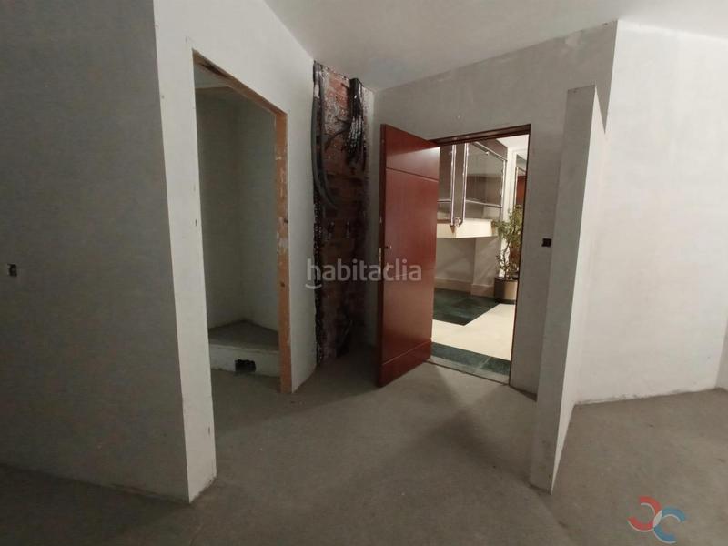 Foto 4a220d59-bd51-43d5-b824-5d64df12e6de. Local comercial local en Marín