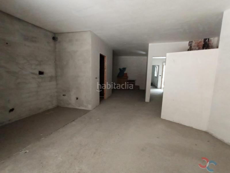 Foto d7be5873-e848-4e49-b5f3-542b47ee2a70. Local comercial local en Marín